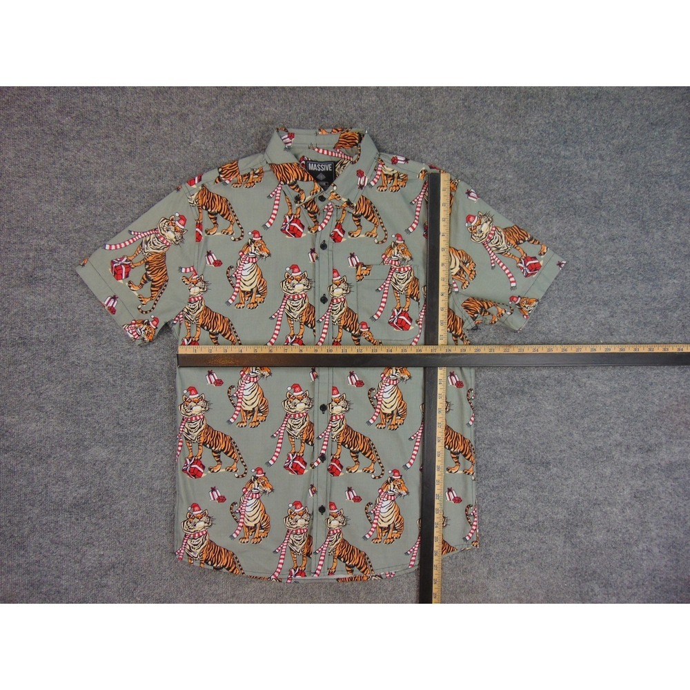 Massive Shirt Mens Mens Med Gray Santa Tiger Christmas Holiday Print - Picture 4 of 9